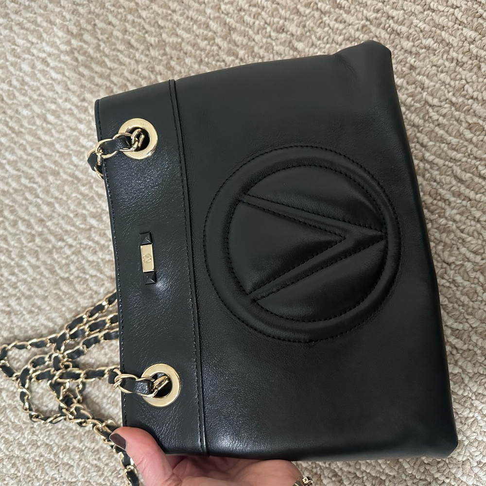 Valentino Elegant Black Leather Chain crossbody Bag - Picture 7 of 10